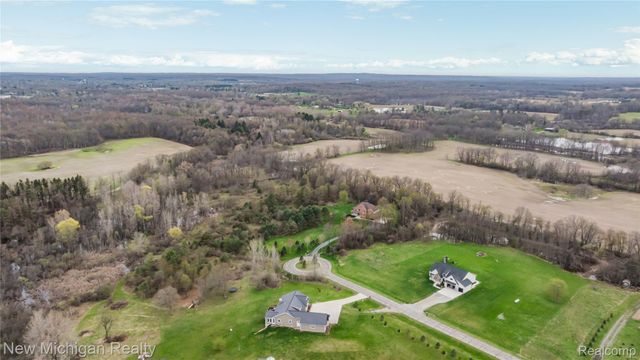 13445 Millie Court, Holly Township, MI 48442