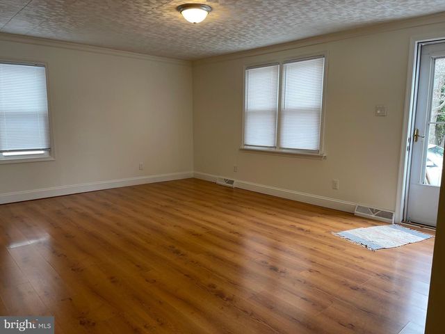 289 C ST, Carneys Point, NJ 08069