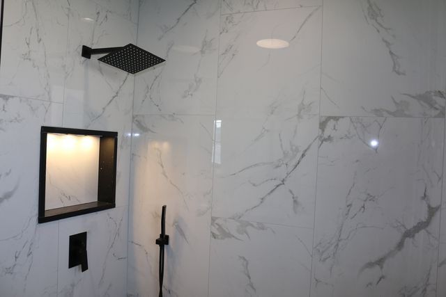 1702 N 40th Avenue, Stone Park, IL 60165