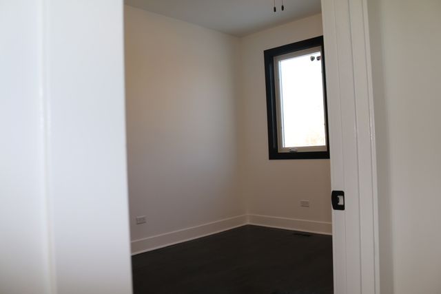 1702 N 40th Avenue, Stone Park, IL 60165