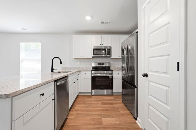 550 Swaying Palm Ct, Longs, SC 29568