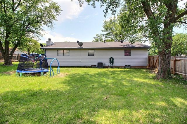 411 S Washington St, Belle Plaine, KS 67013