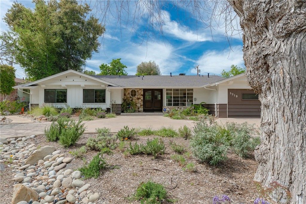Image 52 of property listing at 5319 Penfield Avenue, Woodland Hills, CA 91364