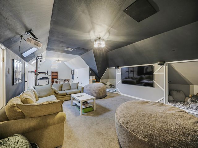 1110 Hills Creek Drive, Mckinney, TX 75072