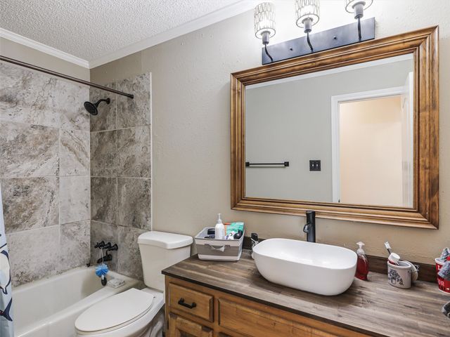 1110 Hills Creek Drive, Mckinney, TX 75072