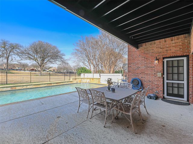 1110 Hills Creek Drive, Mckinney, TX 75072