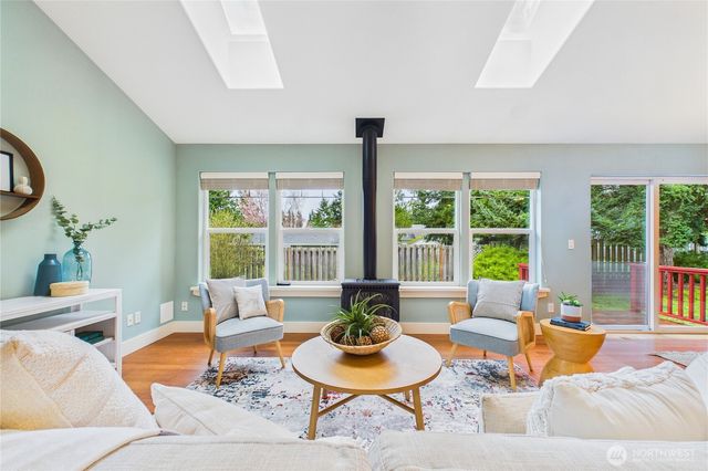 72 Meg's Way, Port Hadlock, WA 98339