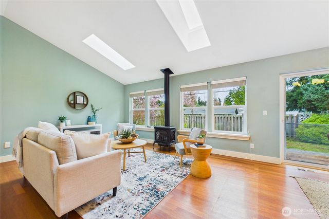 72 Meg's Way, Port Hadlock, WA 98339