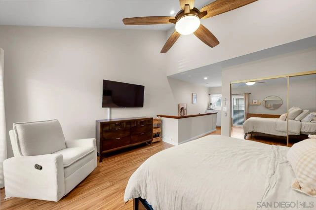 8726 Villa La Jolla Dr 74, La Jolla, CA 92037