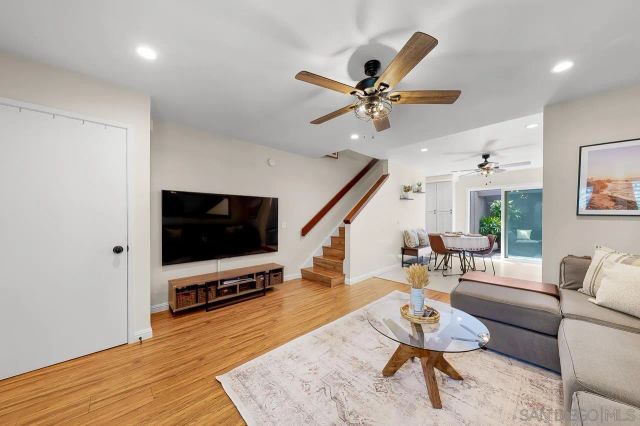 8726 Villa La Jolla Dr 74, La Jolla, CA 92037