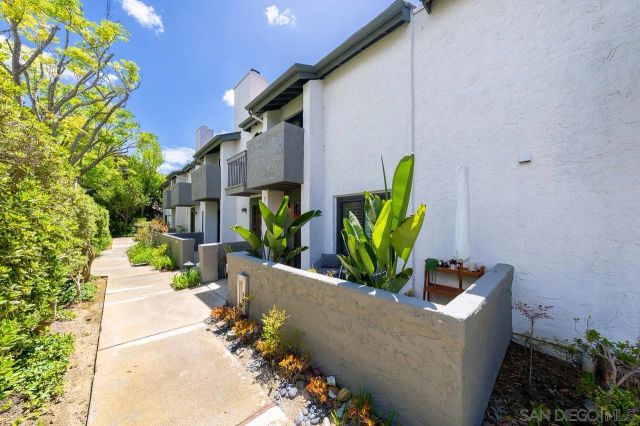 8726 Villa La Jolla Dr 74, La Jolla, CA 92037