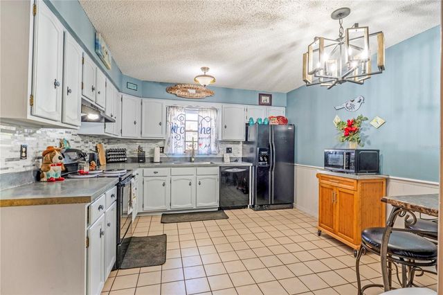 2417 S OAK PARK DRIVE, Deland, FL 32724