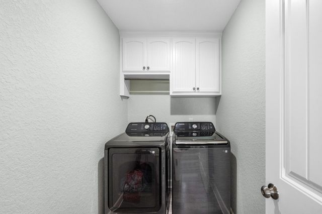 4523 Palm Street, Freeport, TX 77541