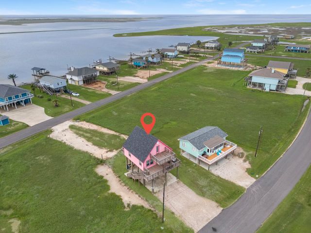 4523 Palm Street, Freeport, TX 77541