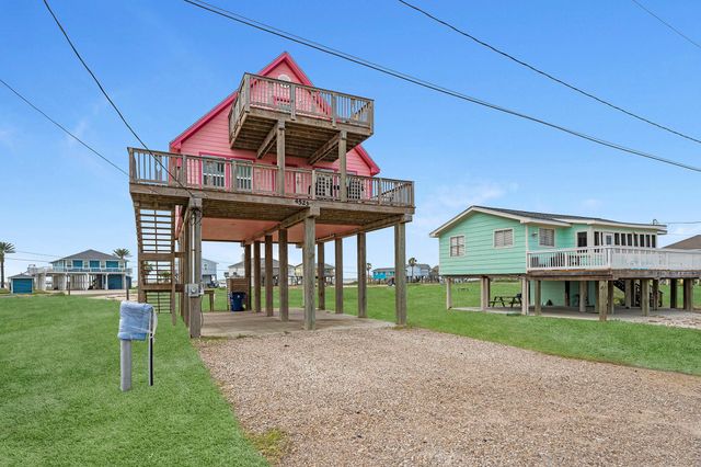 4523 Palm Street, Freeport, TX 77541