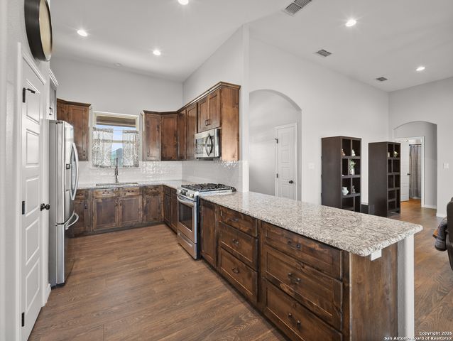 1712 Vista View, Pleasanton, TX 78064