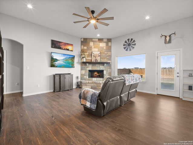 1712 Vista View, Pleasanton, TX 78064