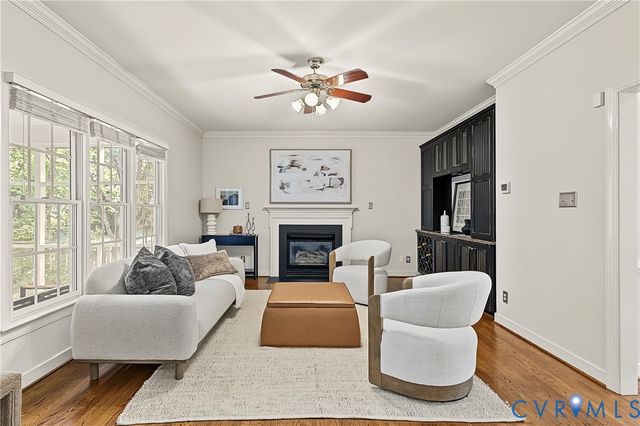 5716 Oak Mill Ct, Henrico, VA 23059