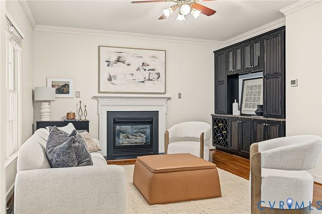 5716 Oak Mill Ct, Henrico, VA 23059