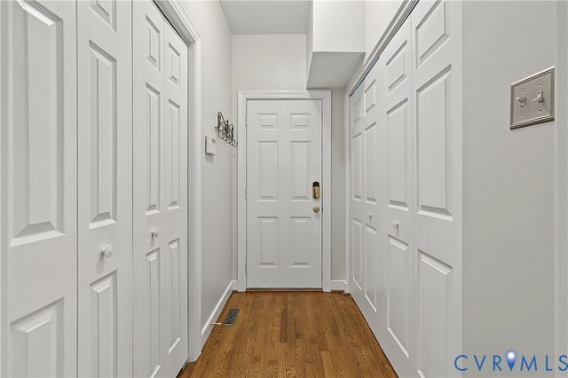 5716 Oak Mill Ct, Henrico, VA 23059