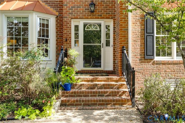 5716 Oak Mill Ct, Henrico, VA 23059