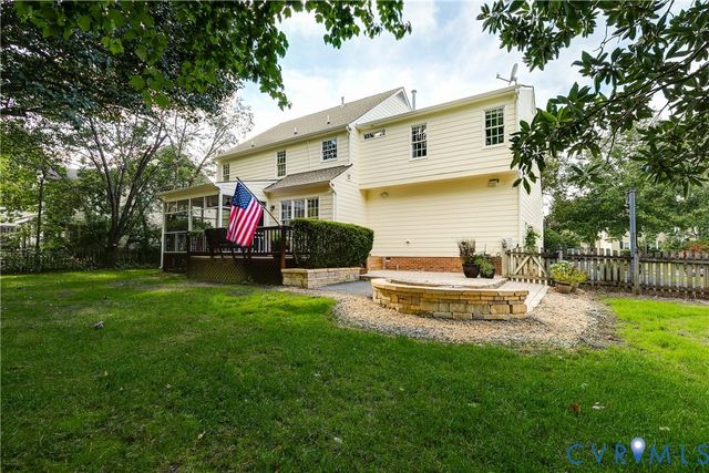 5716 Oak Mill Ct, Henrico, VA 23059