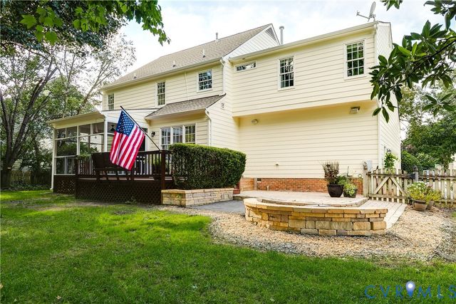 5716 Oak Mill Ct, Henrico, VA 23059