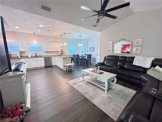 9341 Livingstone Lane, Mobile, AL 36695
