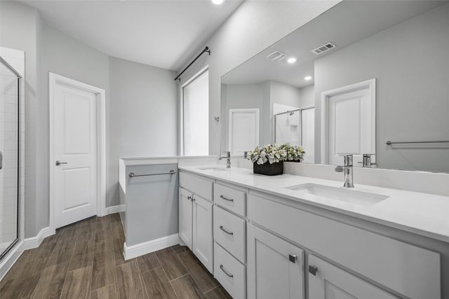 601 Hogan Drive, Denton, TX 76210