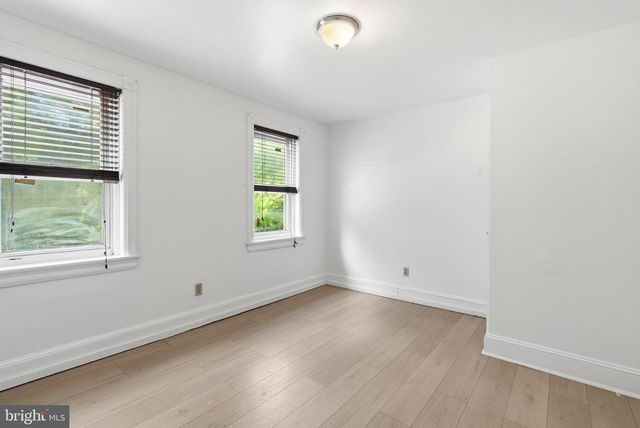 348 VALLEY RD, Coatesville, PA 19320