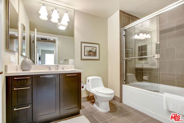 589 Americana Way Marc 423, Glendale, CA 91210