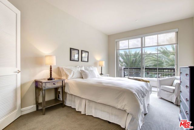 589 Americana Way Marc 423, Glendale, CA 91210