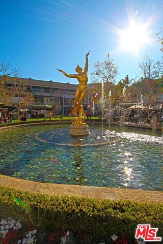 589 Americana Way Marc 423, Glendale, CA 91210