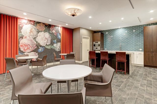 2001 Holcombe Boulevard 3203, Houston, TX 77030