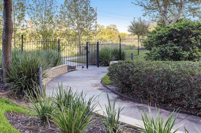 2001 Holcombe Boulevard 3203, Houston, TX 77030