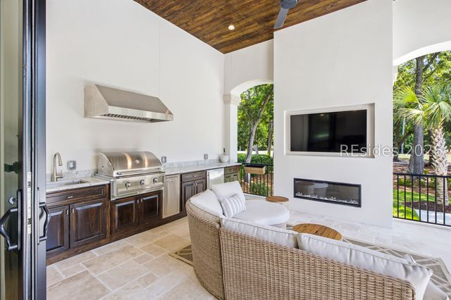 10 Wexford Dr, Hilton Head Island, SC 29928