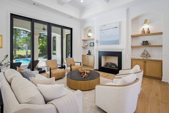 10 Wexford Dr, Hilton Head Island, SC 29928