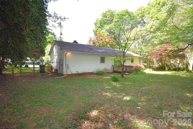 502 W Henry Street, Belmont, NC 28012