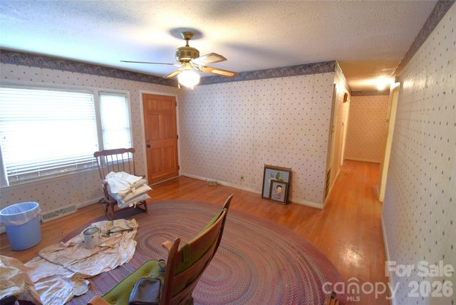 502 W Henry Street, Belmont, NC 28012