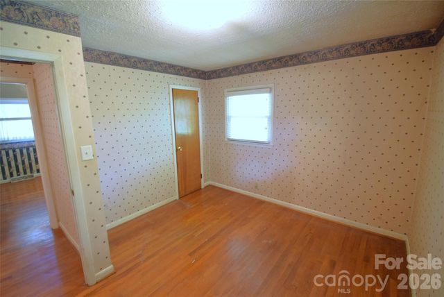 502 W Henry Street, Belmont, NC 28012