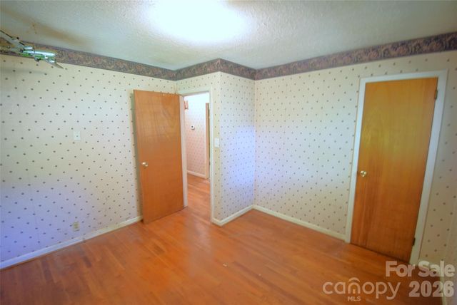 502 W Henry Street, Belmont, NC 28012