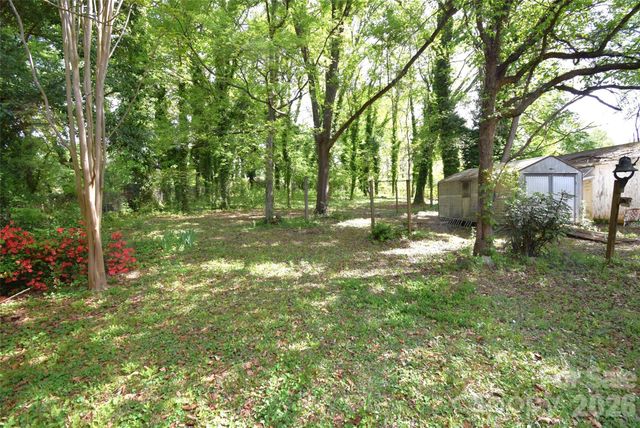 502 W Henry Street, Belmont, NC 28012