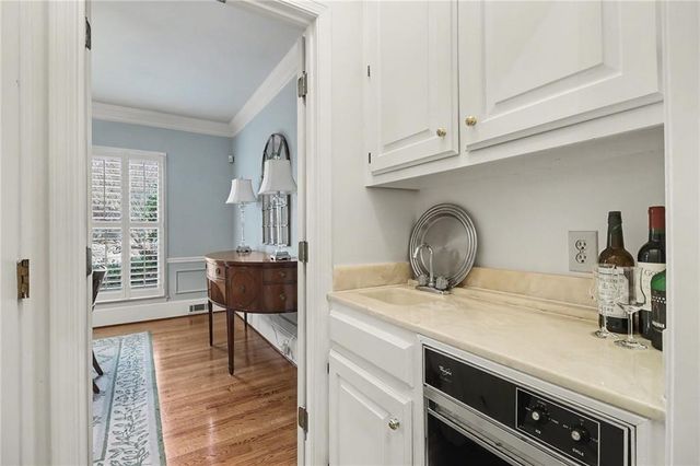 5300 Fairfield W, Dunwoody, GA 30338