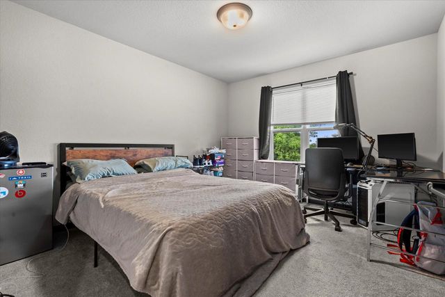 8891 N 70th STREET, Milwaukee, WI 53223