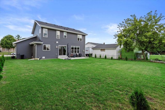 8891 N 70th STREET, Milwaukee, WI 53223