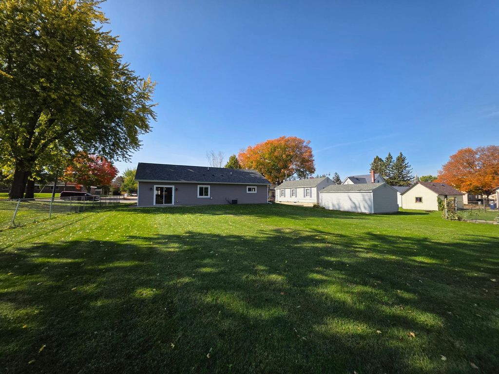 411 Bullis Street, Kenyon, MN 55946 — photo 3