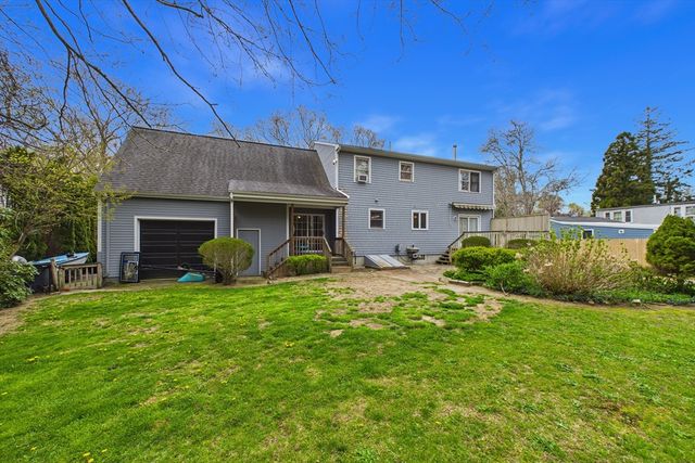 14 Day St, Fairhaven, MA 02719