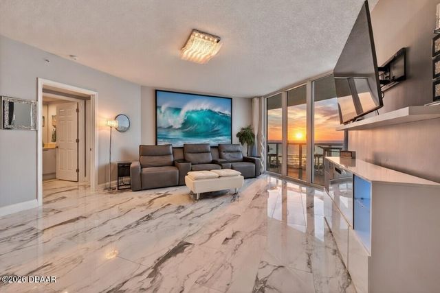 241 Riverside Dr Unit 806, Holly Hill, FL 32117