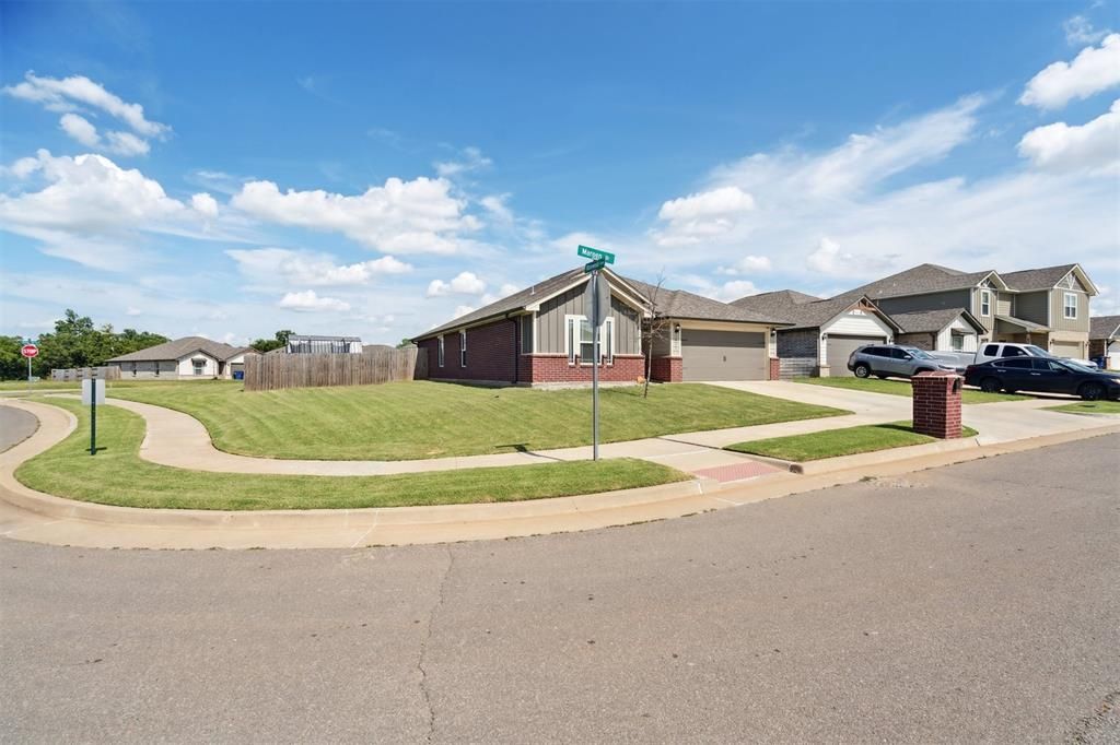 1601 Maroon Drive, El Reno, OK 73036
