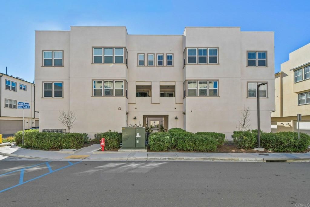 5381 Calle Rockfish 63, San Diego, CA 92154